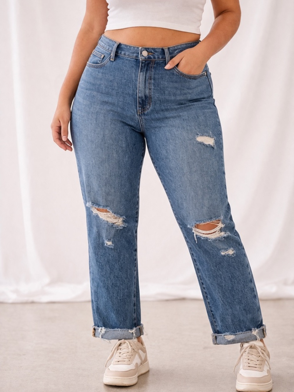 Universal Thread Vintage Straight Distressed Jeans | High Rise Mom Jeans